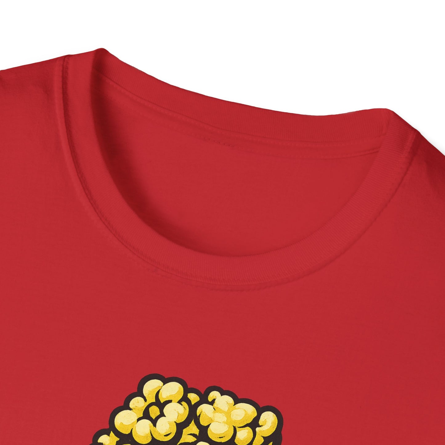 Popcorn Powered Shirt – Funny Movie Snack Tee – Retro Popcorn Lover T-Shirt for Cinema Nights & Foodie Fans
