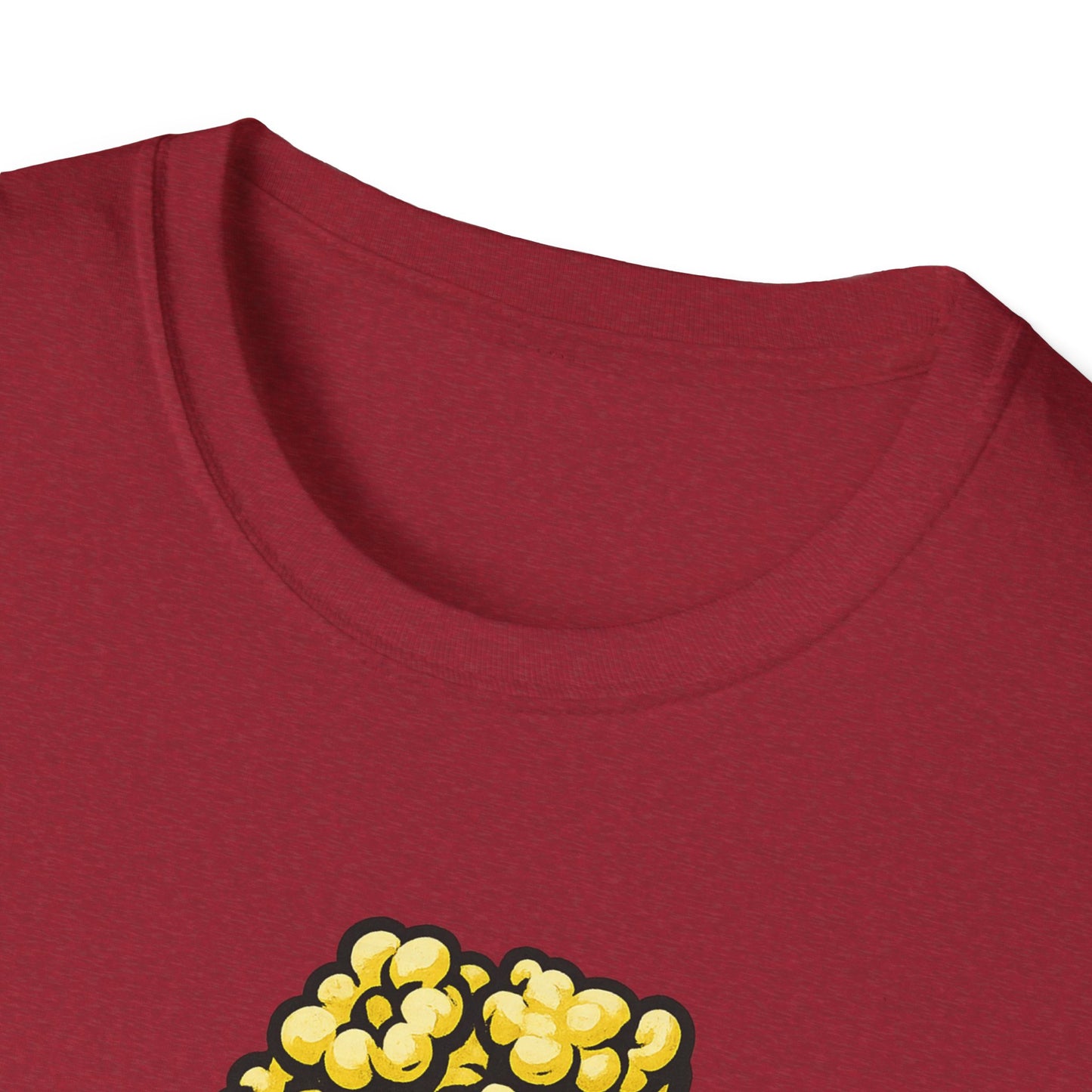 Popcorn Powered Shirt – Funny Movie Snack Tee – Retro Popcorn Lover T-Shirt for Cinema Nights & Foodie Fans